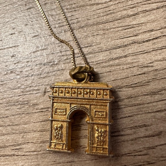 Walker & Hall 14k Gold ✨ Arc De Triomphe Necklace Charm 🇫🇷 - Picture 6 of 9